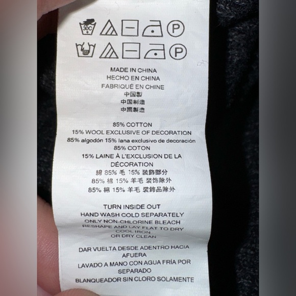 Michael Kors Sweater - Picture 9 of 9